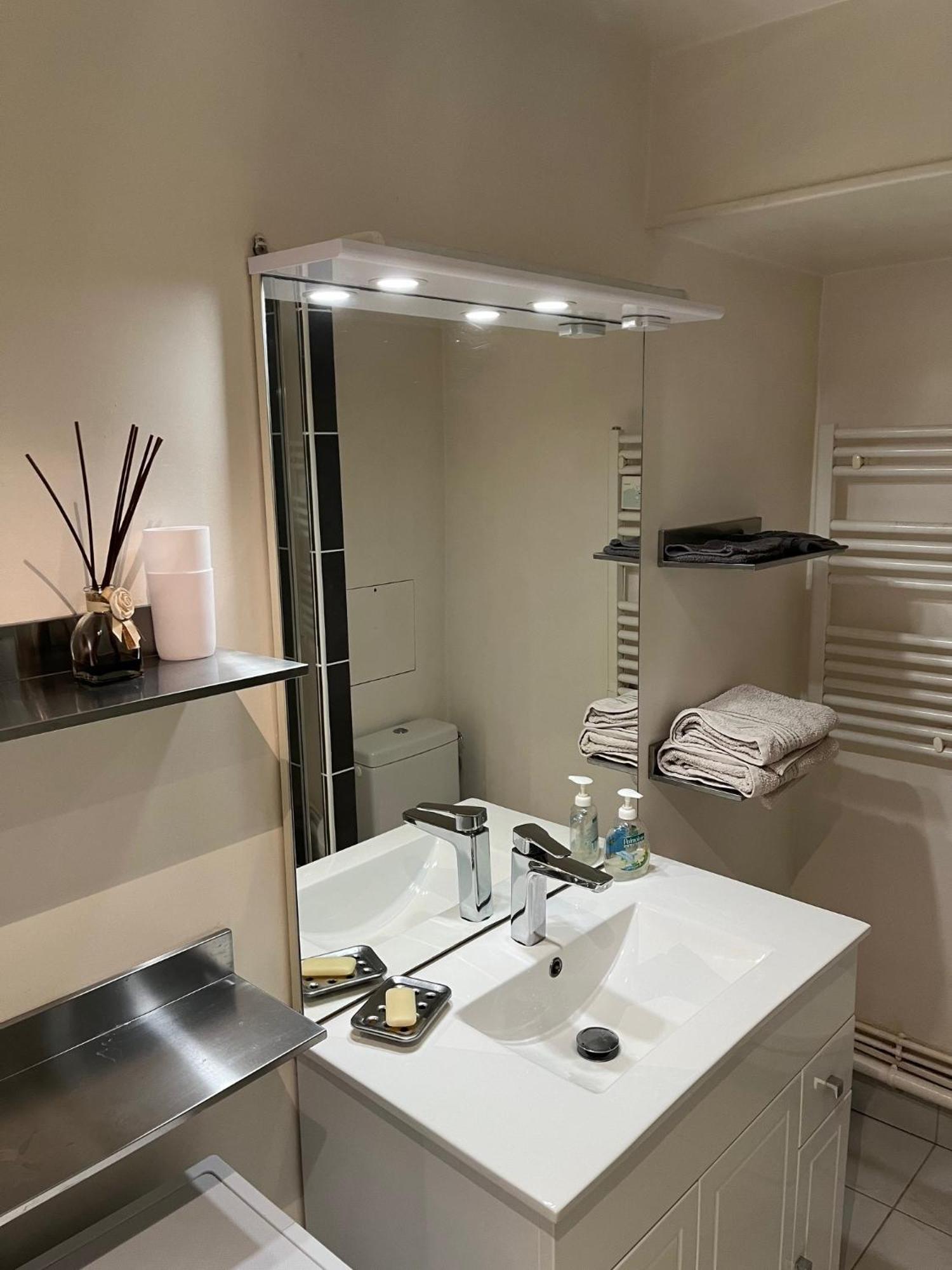 Bel Appartement Chic Et Cosy 78100 Saint-Germain-en-Laye ภายนอก รูปภาพ