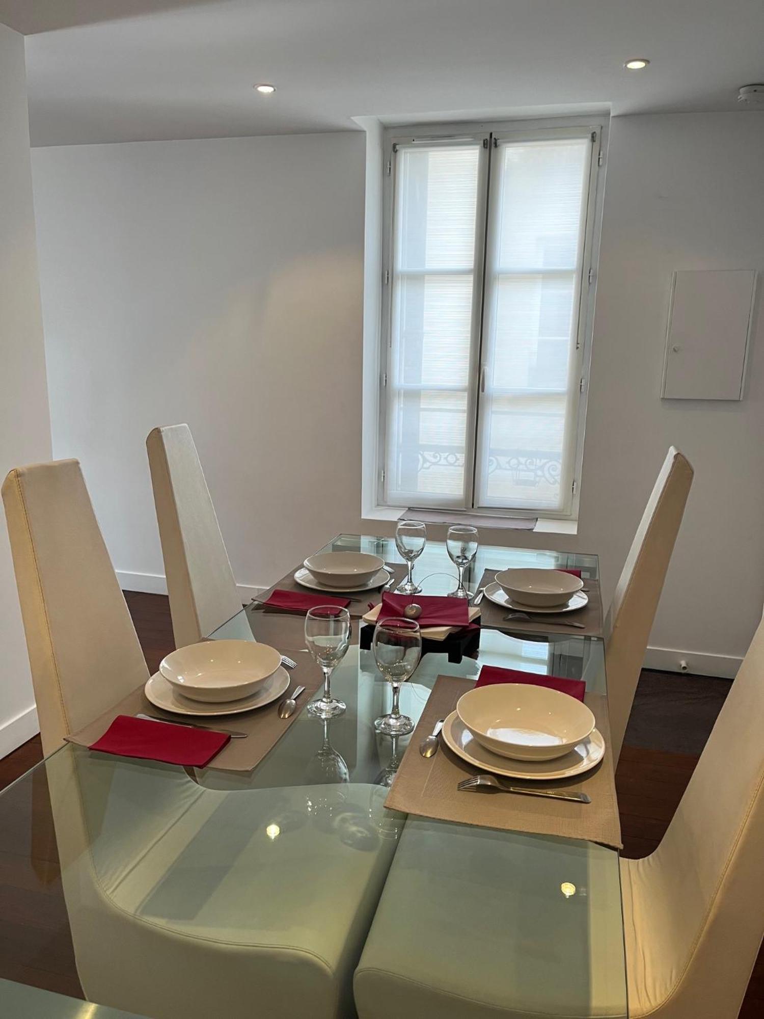 Bel Appartement Chic Et Cosy 78100 Saint-Germain-en-Laye ภายนอก รูปภาพ